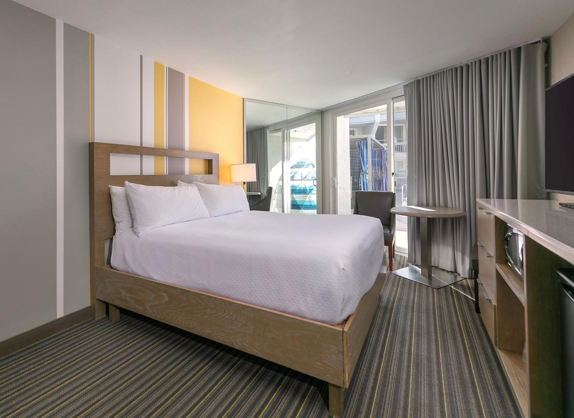 Blue Sea 4* San Diego